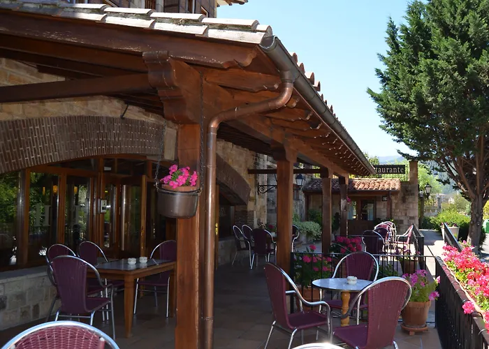 Infantado מלון 2*